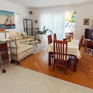 Apartment M. De Dominisa 5